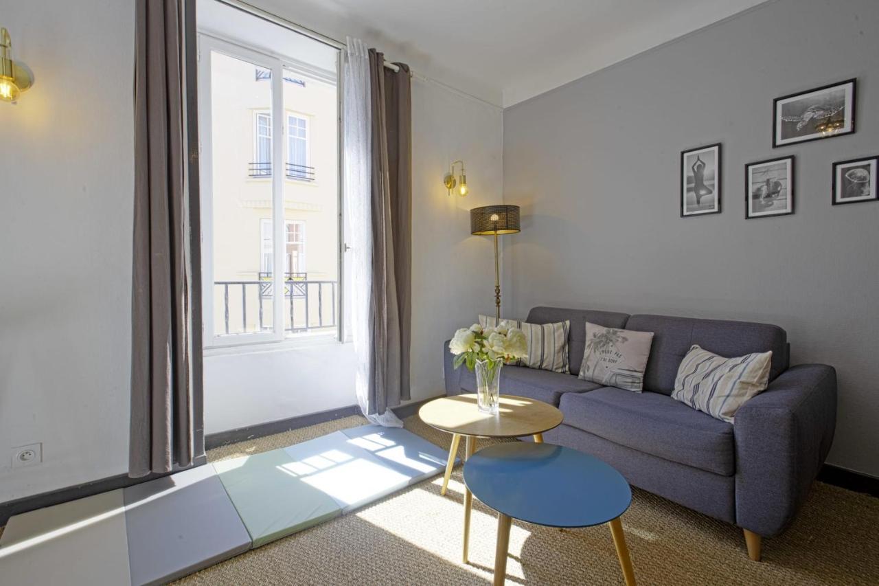Апартаменты Charming 1Br At The Heart Of Biarritz 5 Min Walking To The Beach - Welkeys Экстерьер фото
